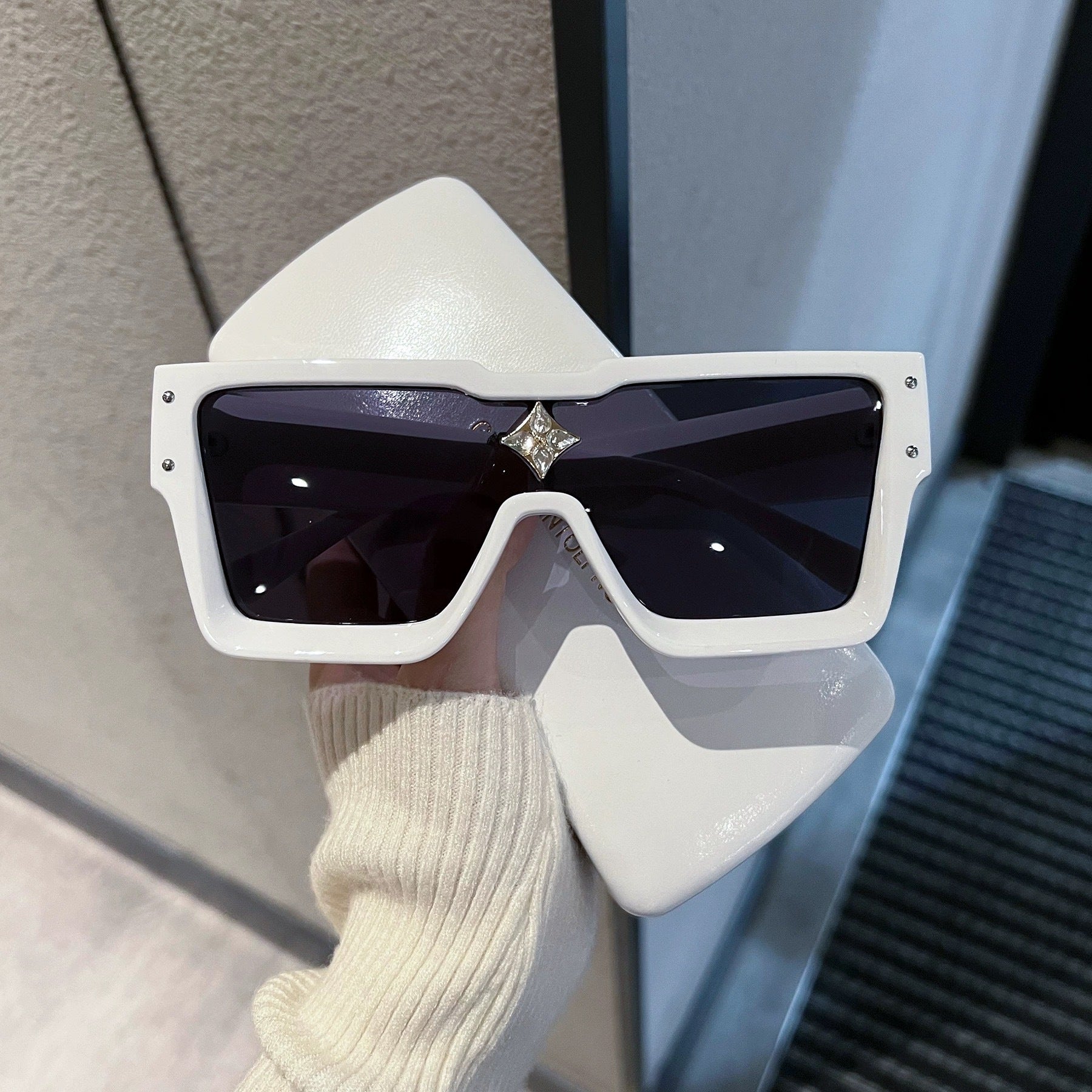 Wholesale Tong Jincheng Same Style Glasses Large Frame Siamese Trendy Sunglasses
